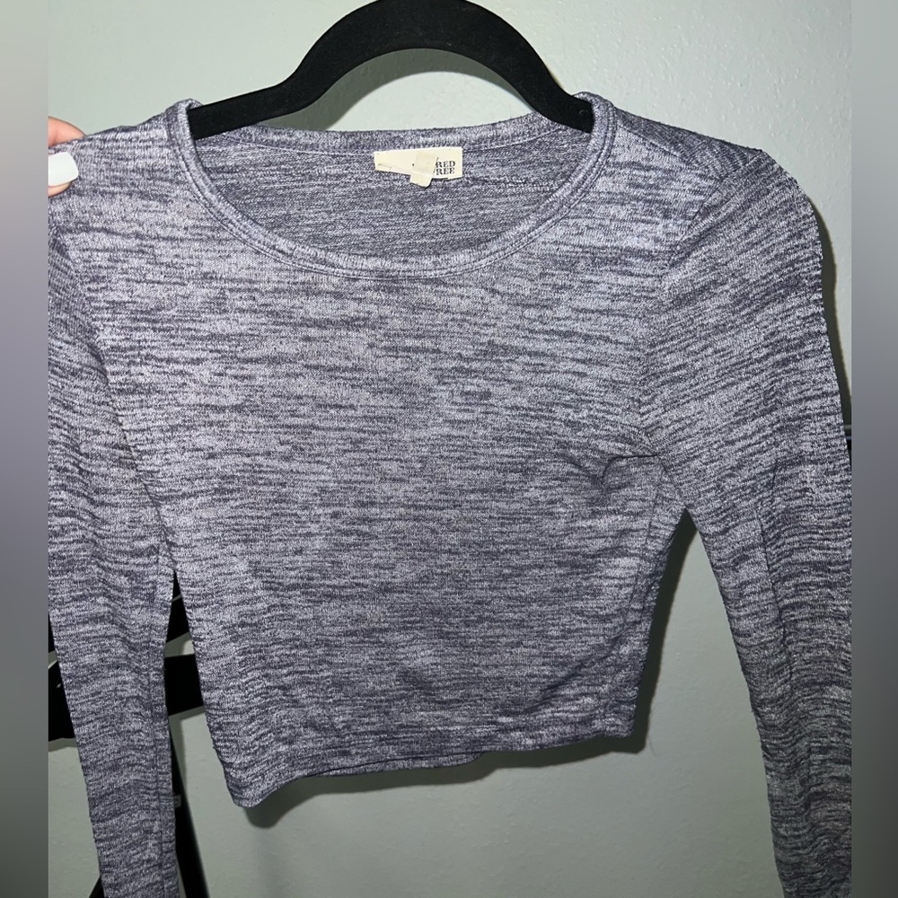Wilfred Size xxs cropped long sleeve.